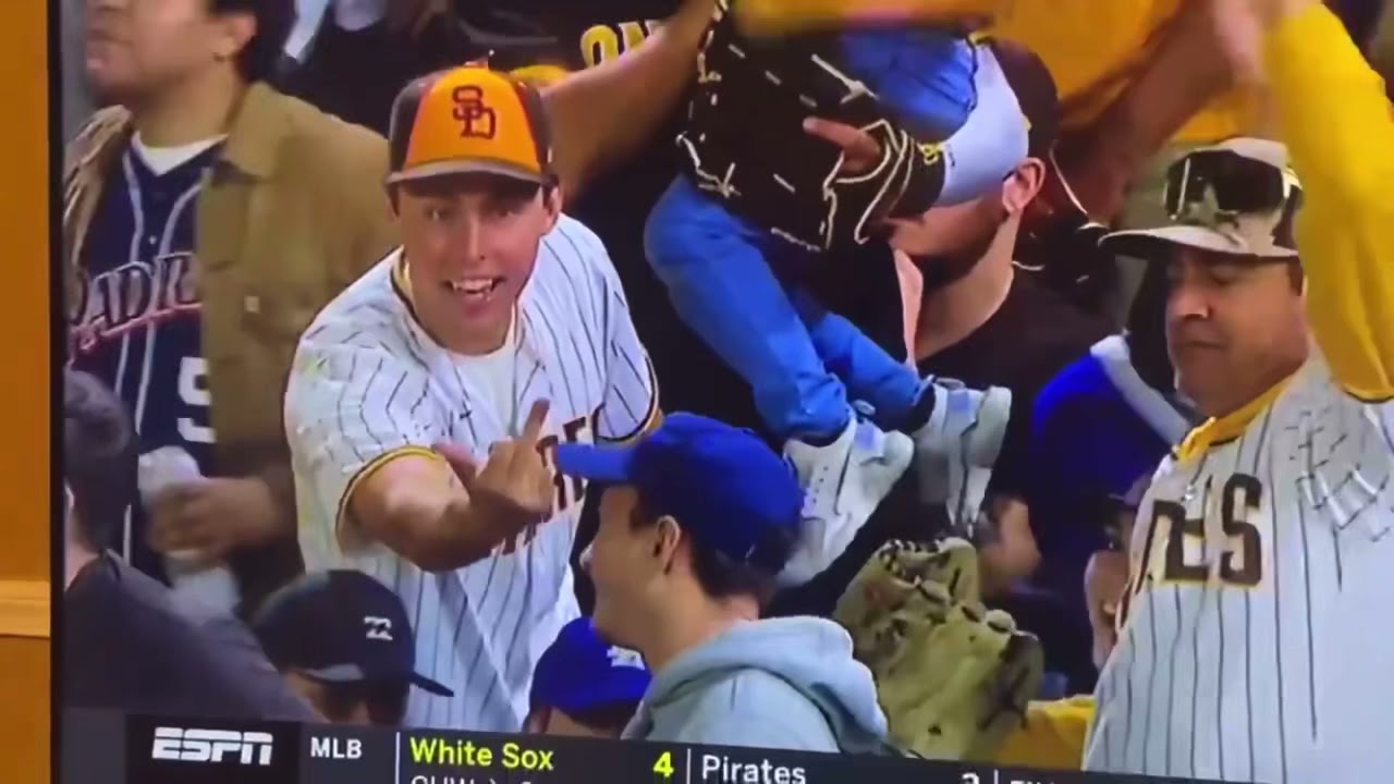 Padres Dodgers at Petco Park: Cinco de Mayo celebrations